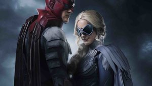 DC and Warner Bros. Need to Release Official Photos Quicker